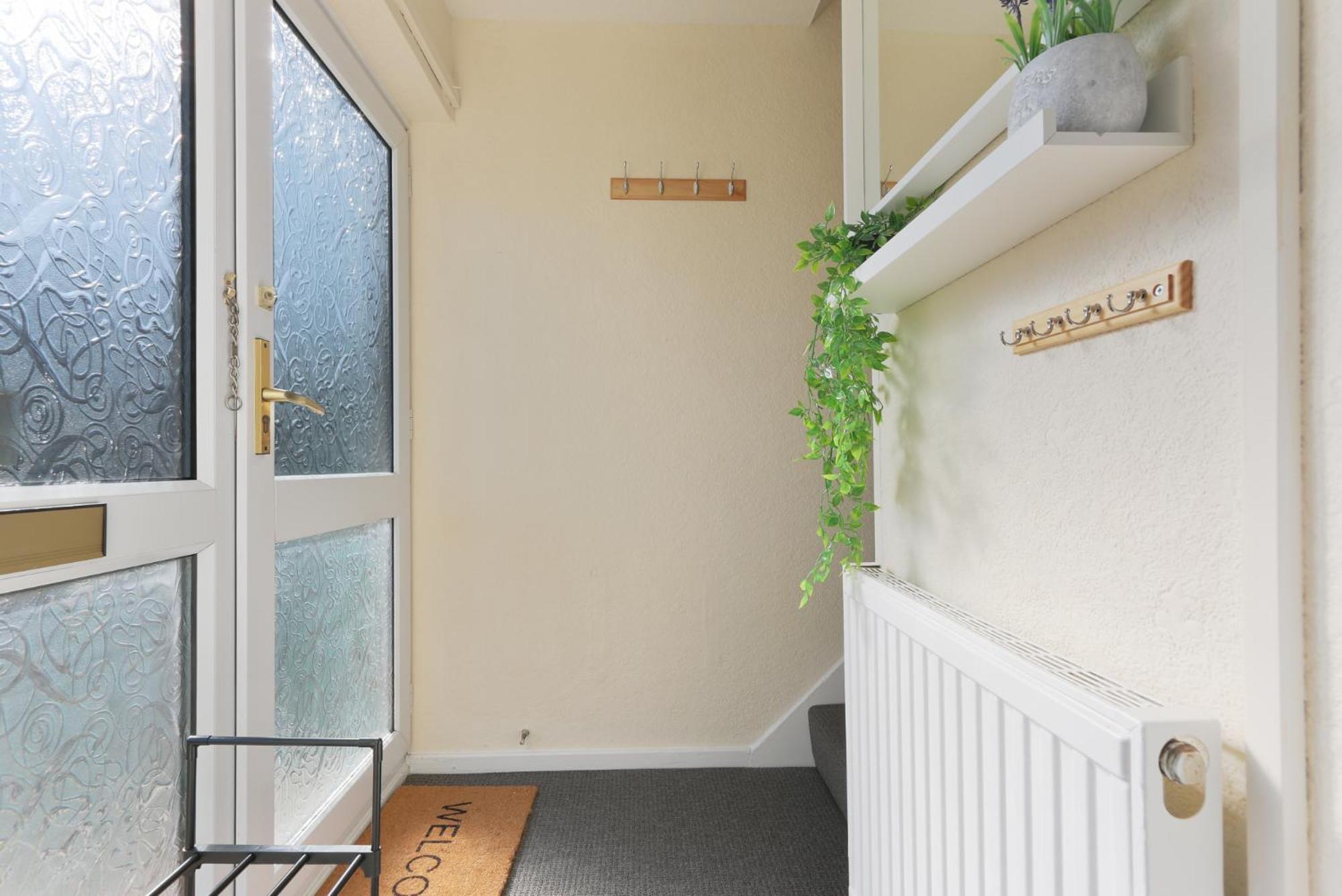 Leconfield Close - Comfy House And Free Parking 킹스턴어폰헐 외부 사진