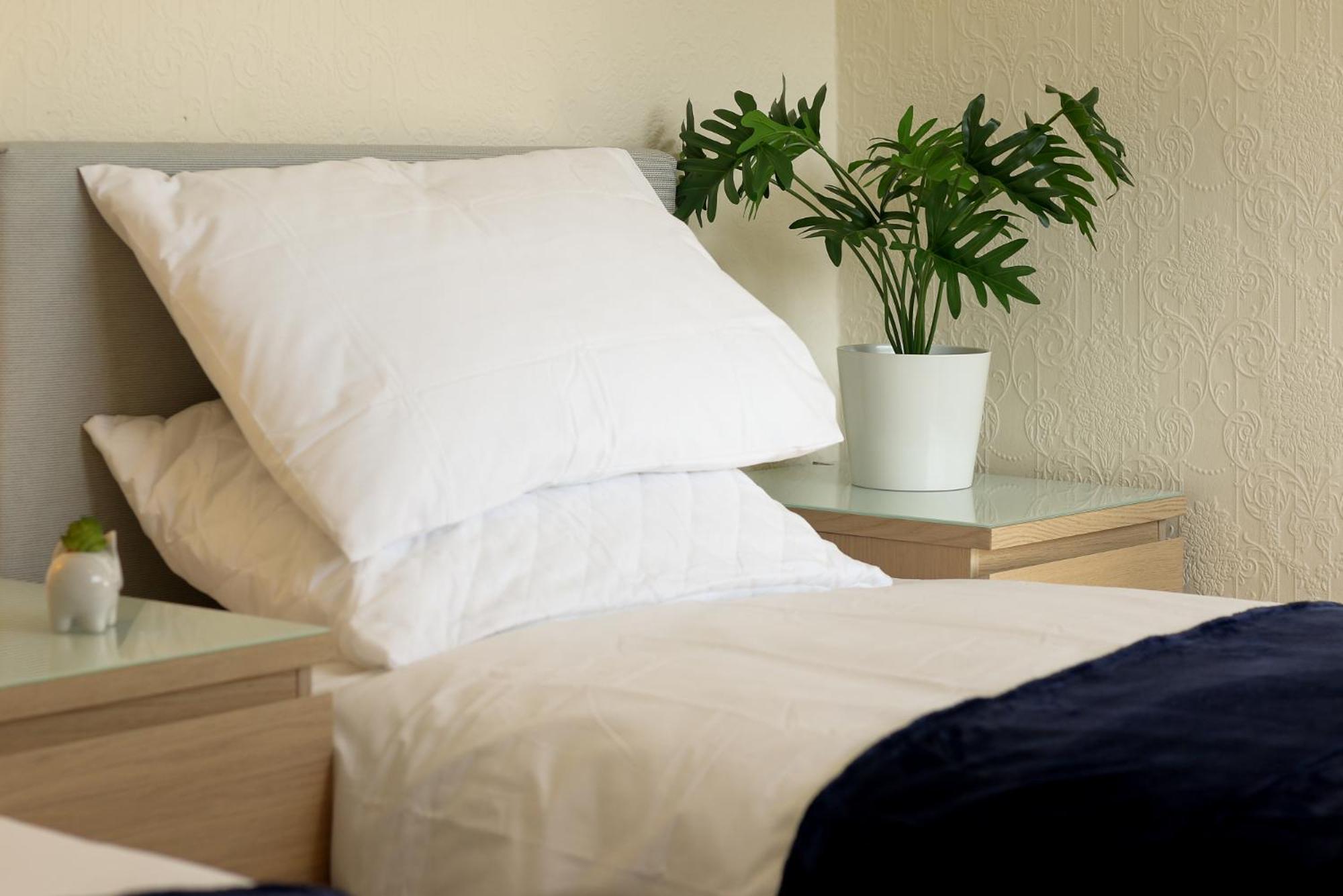 Leconfield Close - Comfy House And Free Parking 킹스턴어폰헐 외부 사진